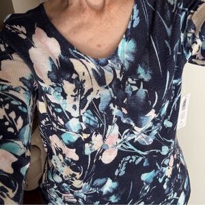 NWT Chico’s Lightweight Floral Pullover Sweater, Size 0